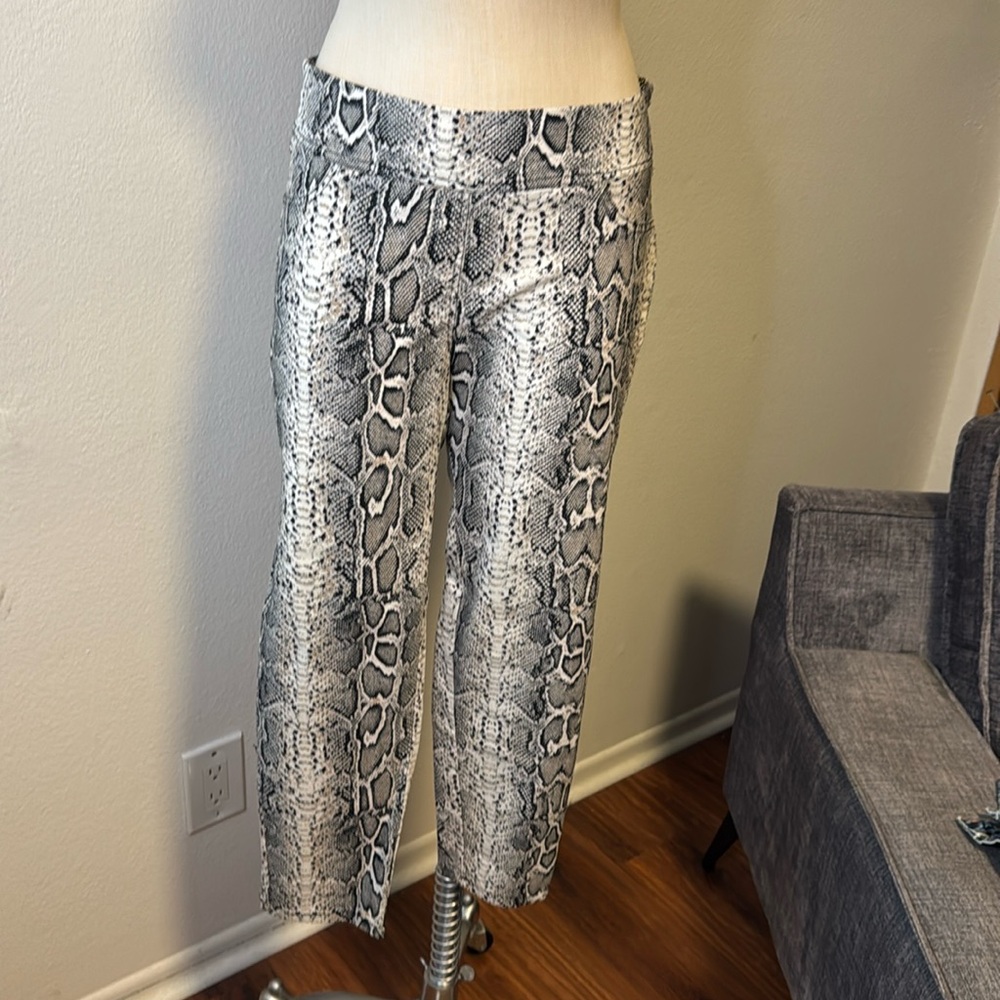 Stretchy “jean style” leggings